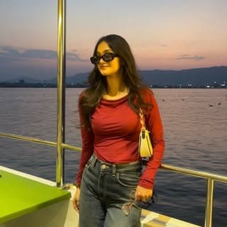 reevasuri — Fashion & Style creator on Fancall