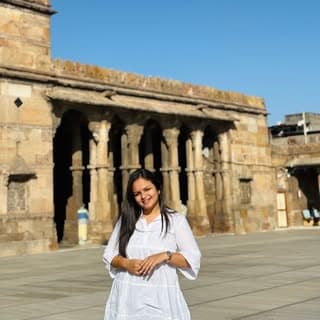 the_trendy_mela — creator on Fancall