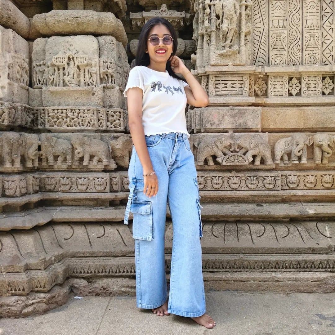heli__vlog — Vlogs & Lifestyle creator on Fancall