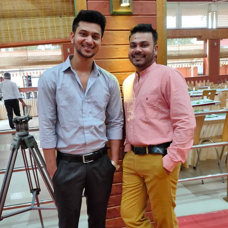 Shahi Vlogs — Education & Career creator on Fancall
