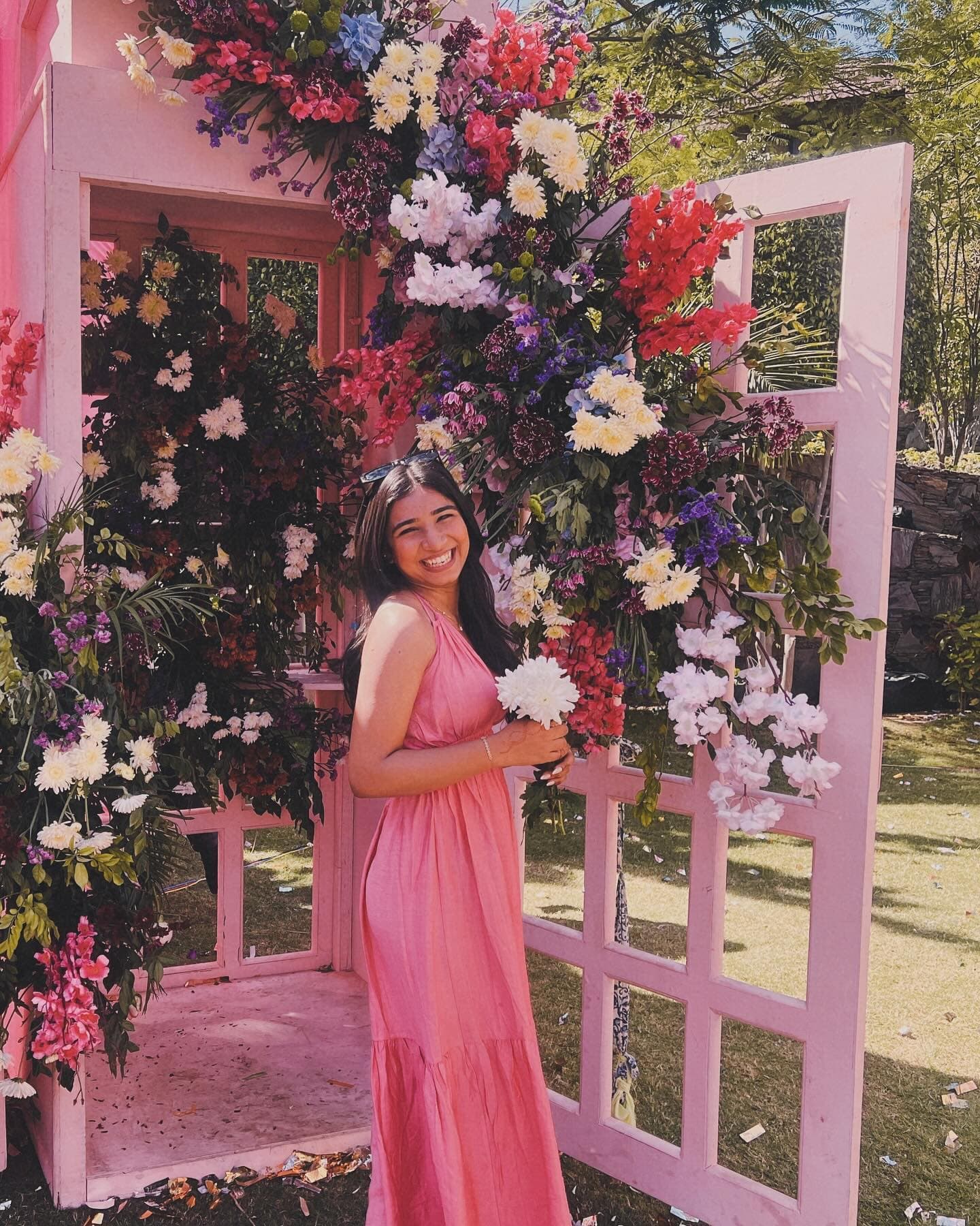 Hetvi Thakkar🌻 — Fashion & Style creator on Fancall