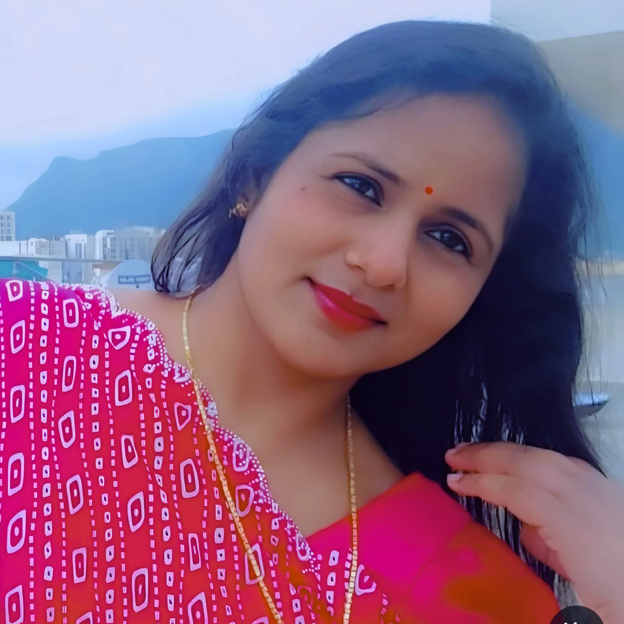 Isha khandelwal (Akanksha) — Fashion & Style creator on Fancall