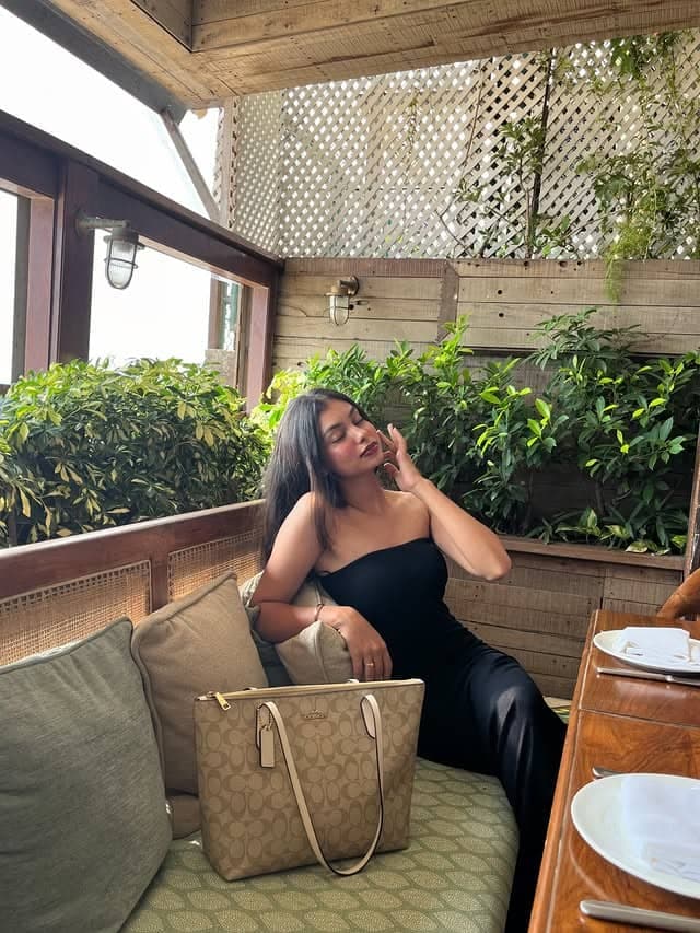 Aashna Parekh — Fashion & Style creator on Fancall