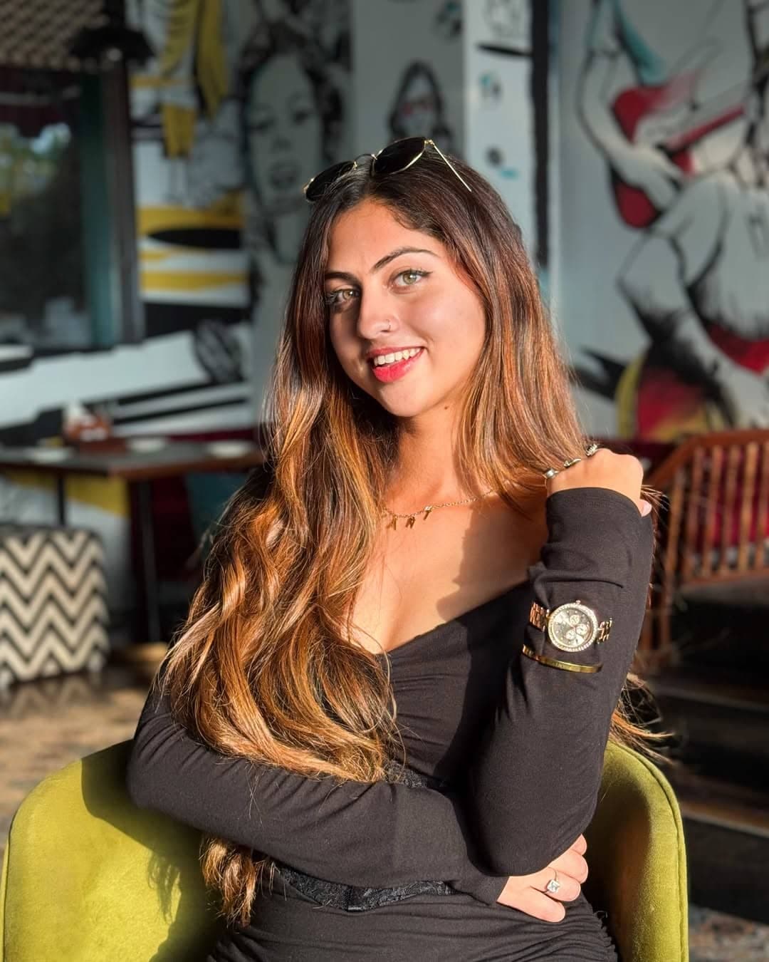 Shivani Katoch ๐ฆ โ Fashion & Style creator on Fancall